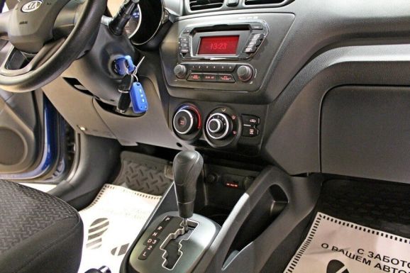 Kia Rio, 1.6 л, АТ, 2011 фото 9