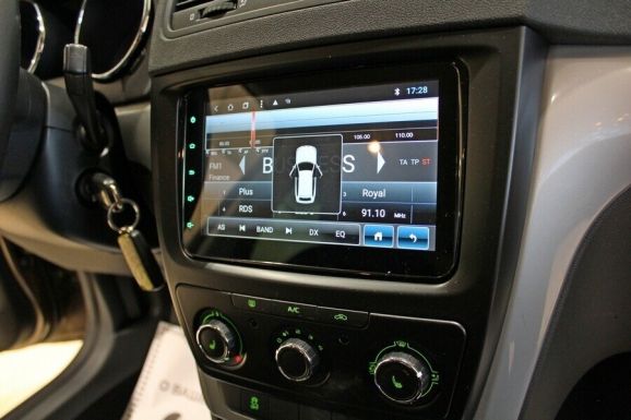 Skoda Yeti, 1.2 л, Робот, 2013 фото 10