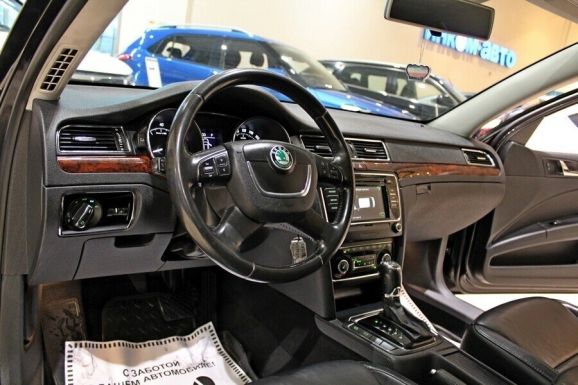 Skoda Superb, 1.8 л, АТ, 2012 фото 10