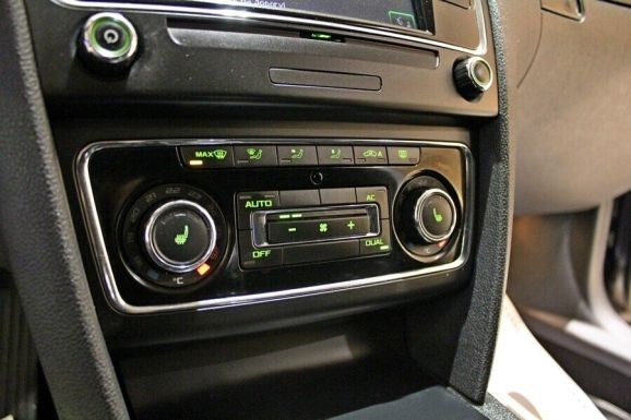 Skoda Superb, 1.8 л, АТ, 2012 фото 11