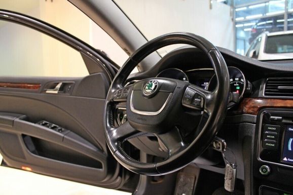 Skoda Superb, 1.8 л, АТ, 2012 фото 12