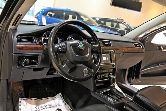 Skoda Superb, 1.8 л, АТ, 2012 фото 1