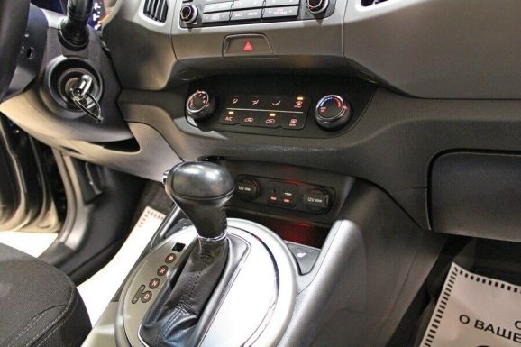 Kia Sportage, 2.0 л, АТ, 2015 фото 9