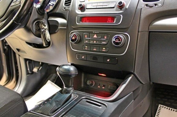 Kia Sorento, 2.4 л, АТ, 2013 фото 9