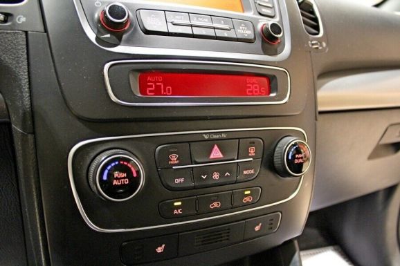 Kia Sorento, 2.4 л, АТ, 2013 фото 2