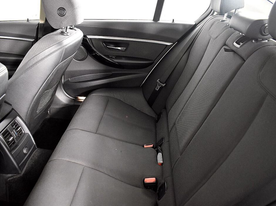 BMW 3 серии, 2.0 л, АТ, 2016 фото 1