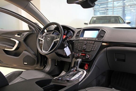 Opel Insignia, 2.0 л, АТ, 2012 фото 7