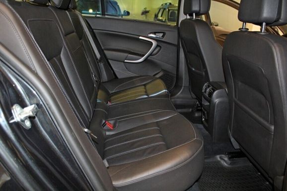 Opel Insignia, 2.0 л, АТ, 2012 фото 8