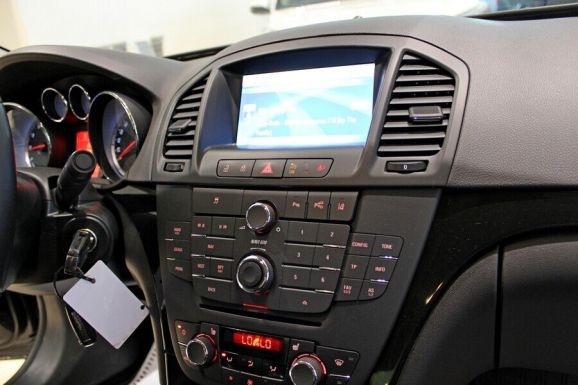 Opel Insignia, 2.0 л, АТ, 2012 фото 10