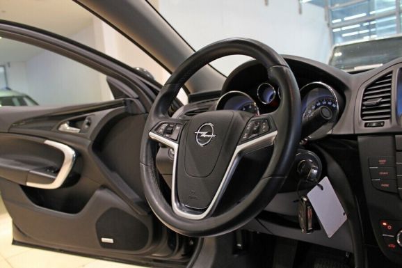 Opel Insignia, 2.0 л, АТ, 2012 фото 11