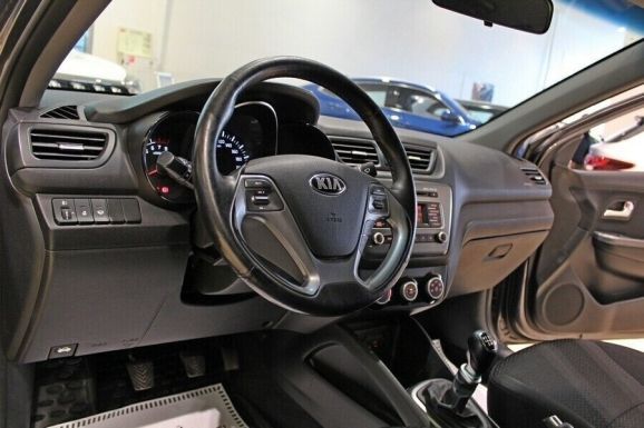 Kia Rio, 1.6 л, МТ, 2015 фото 1