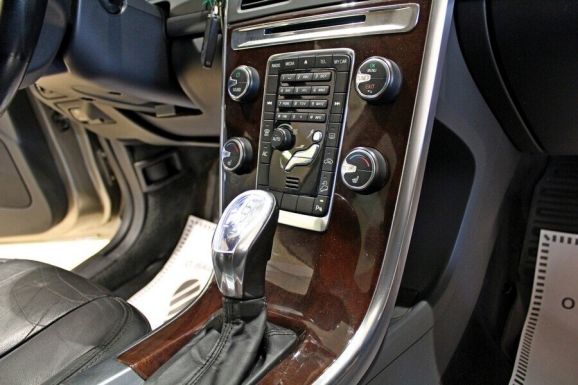 Volvo XC60, 2.4 л, АТ, 2012 фото 9