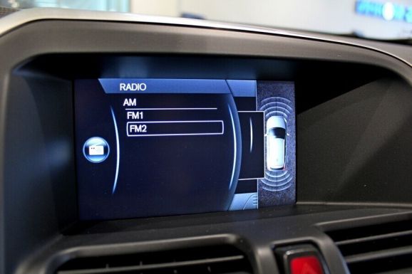 Volvo XC60, 2.4 л, АТ, 2012 фото 2