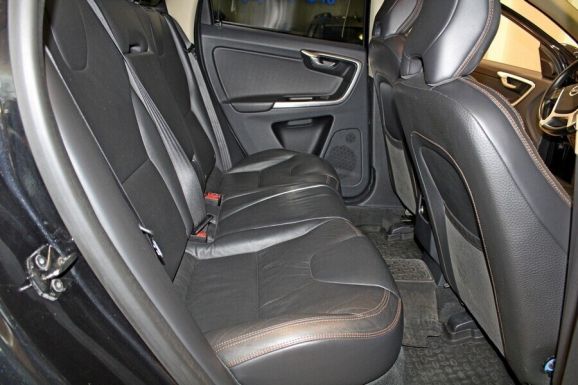 Volvo XC60, 2.4 л, АТ, 2012 фото 8