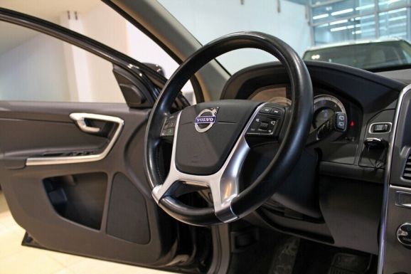 Volvo XC60, 2.4 л, АТ, 2012 фото 10