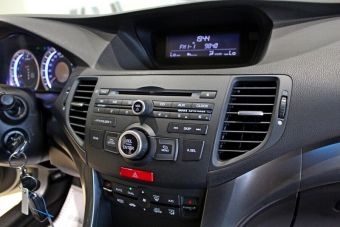Honda Accord, 2.0 л, АКПП, 2012 фото 9