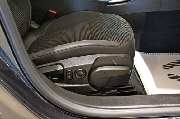 Opel Insignia, 1.6 л, АТ, 2015 фото 8