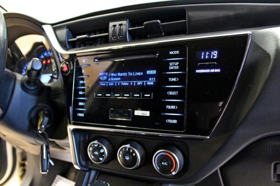 Toyota Corolla, 1.6 л, Вариатор, 2018 фото 10