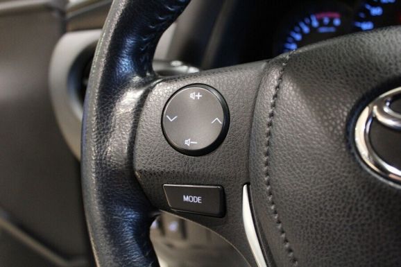 Toyota Corolla, 1.6 л, Вариатор, 2018 фото 1