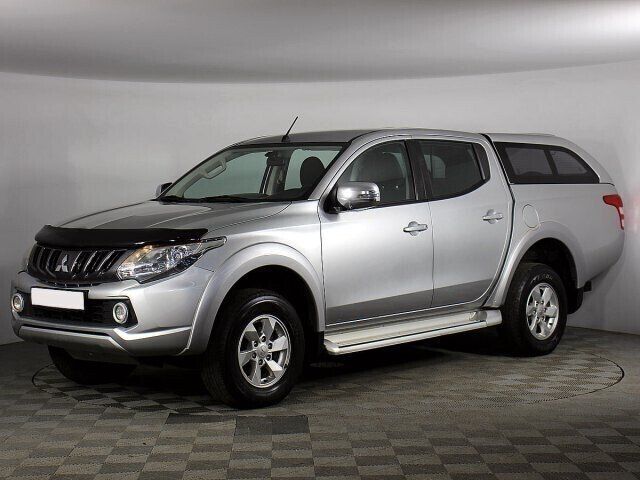 Mitsubishi L200, 2.4 л, АТ, 2017 фото 3