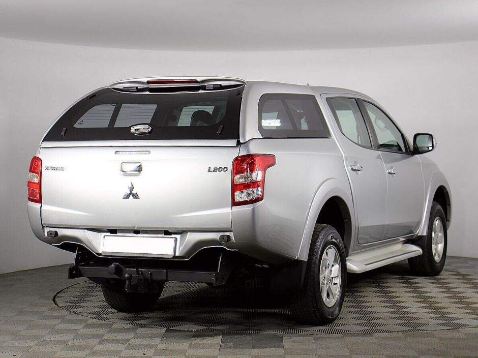 Mitsubishi L200, 2.4 л, АТ, 2017 фото 4