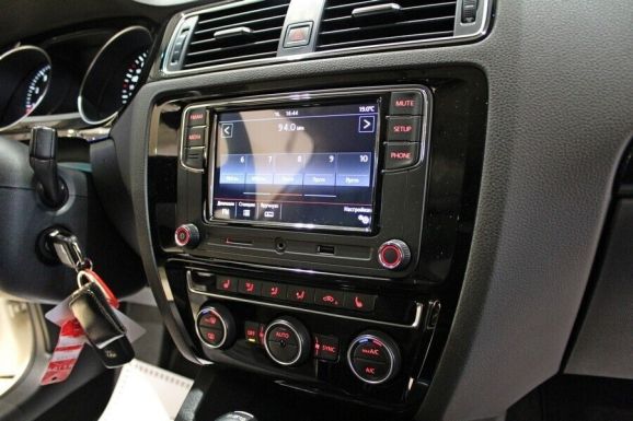 Volkswagen Jetta, 1.4 л, Робот, 2016 фото 9