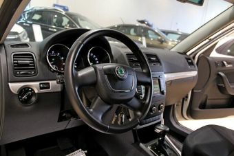 Skoda Yeti, 1.8 л, РКПП, 2013 фото 2