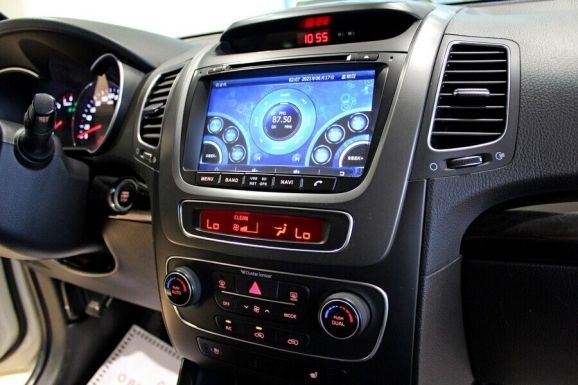 Kia Sorento, 2.0 л, АТ, 2012 фото 9