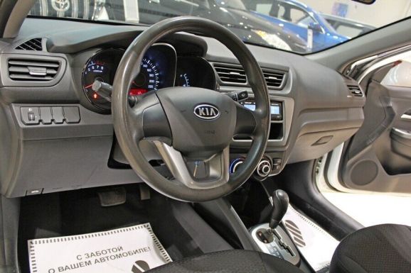 Kia Rio, 1.4 л, АТ, 2012 фото 7