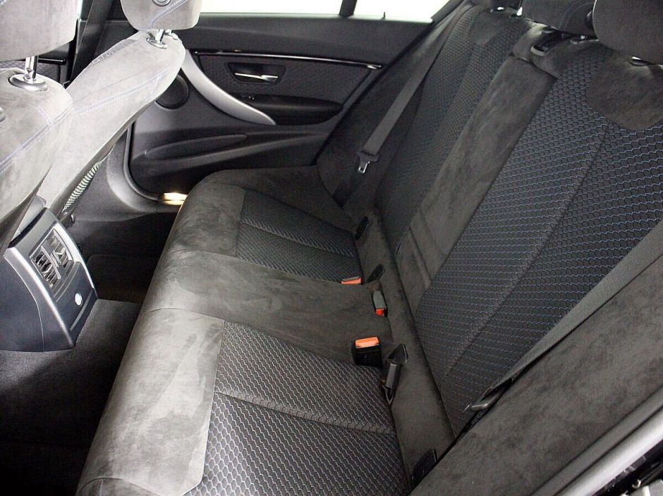 BMW 3 серии, 2.0 л, АТ, 2016 фото 1