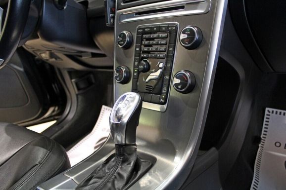 Volvo XC60, 2.4 л, АТ, 2013 фото 9