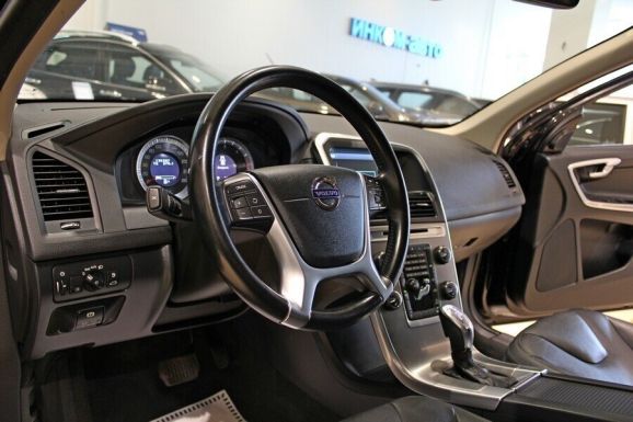 Volvo XC60, 2.4 л, АТ, 2013 фото 12
