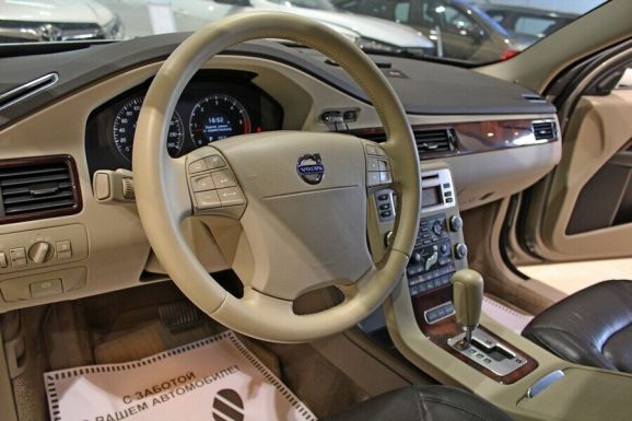 Volvo XC70, 2.4 л, АТ, 2009 фото 13