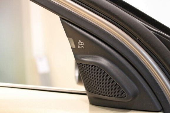 Volvo XC70, 2.4 л, АТ, 2009 фото 2