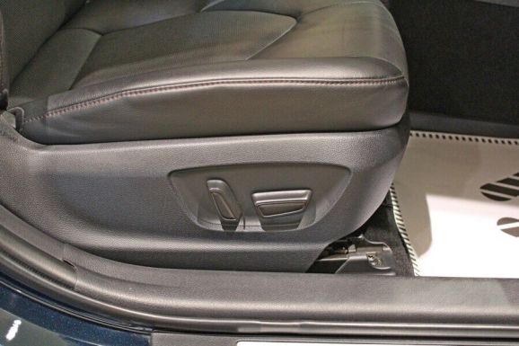 Toyota Camry, 2.5 л, АТ, 2021 фото 9