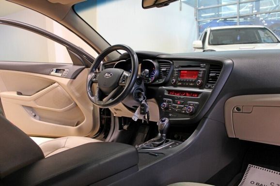 Kia Optima, 2.0 л, АТ, 2012 фото 7