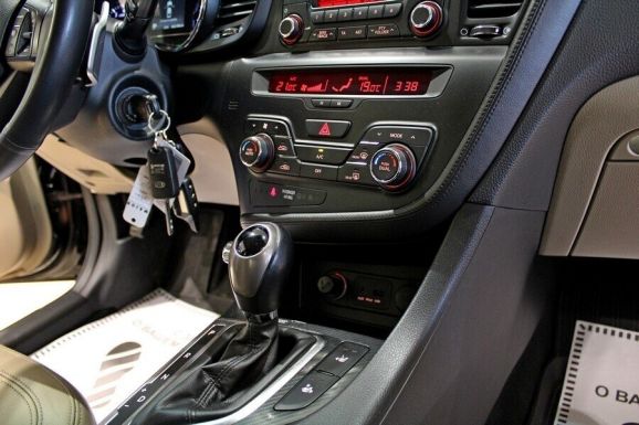 Kia Optima, 2.0 л, АТ, 2012 фото 9