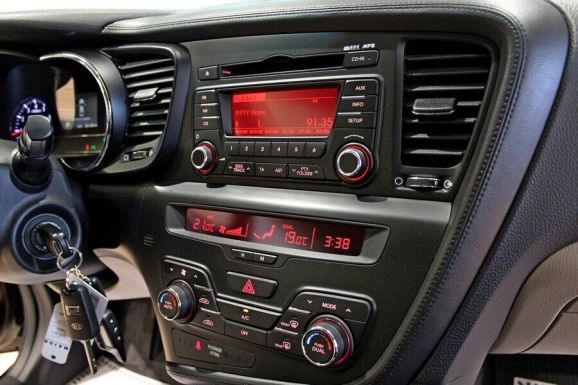 Kia Optima, 2.0 л, АТ, 2012 фото 10