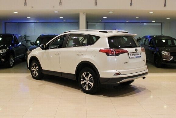 Toyota RAV4, 2.5 л, АТ, 2019 фото 6