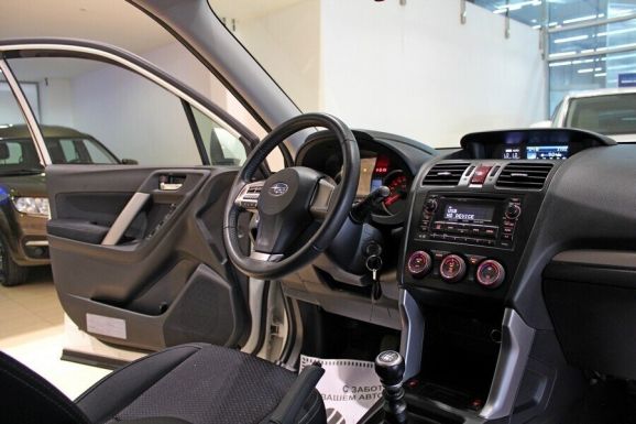 Subaru Forester, 2.0 л, МТ, 2014 фото 7