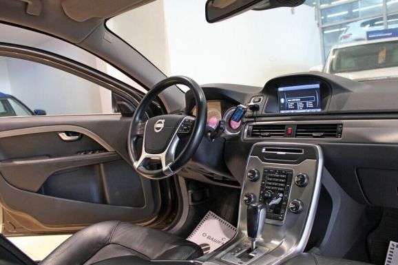Volvo XC70, 2.4 л, АТ, 2012 фото 7