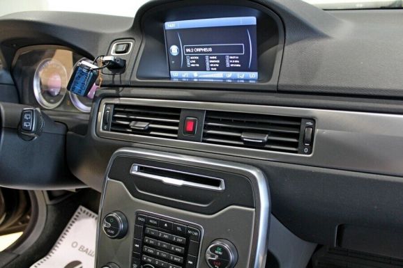 Volvo XC70, 2.4 л, АТ, 2012 фото 10