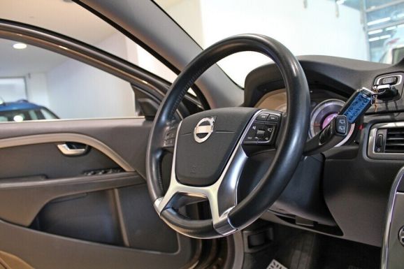 Volvo XC70, 2.4 л, АТ, 2012 фото 11