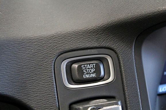 Volvo XC70, 2.4 л, АТ, 2012 фото 1