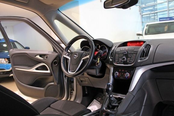 Opel Zafira, 1.4 л, МТ, 2013 фото 7