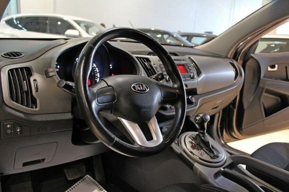 Kia Sportage, 2.0 л, АТ, 2015 фото 2