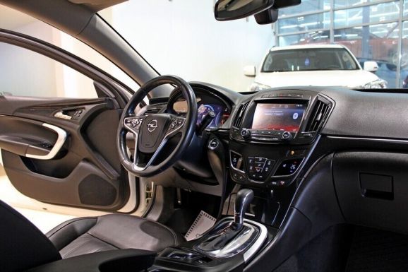 Opel Insignia, 2.0 л, АТ, 2013 фото 7