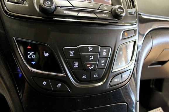 Opel Insignia, 2.0 л, АТ, 2013 фото 1