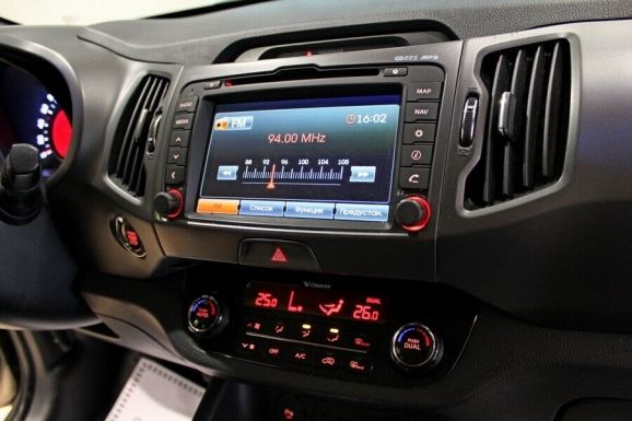 Kia Sportage, 2.0 л, АТ, 2012 фото 9