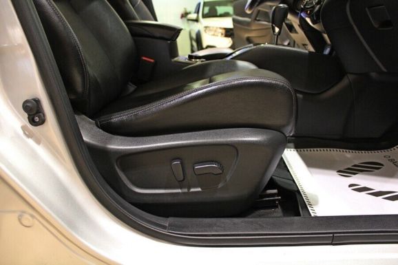 Nissan X-Trail, 2.0 л, Вариатор, 2015 фото 9